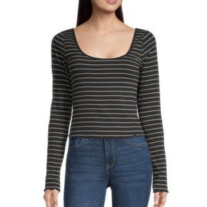 Arizona Juniors Scoop Neck Long Sleeve T-Shirt